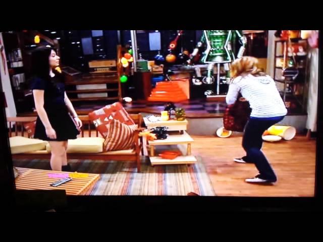 iCarly Clip- Carly Upskirt