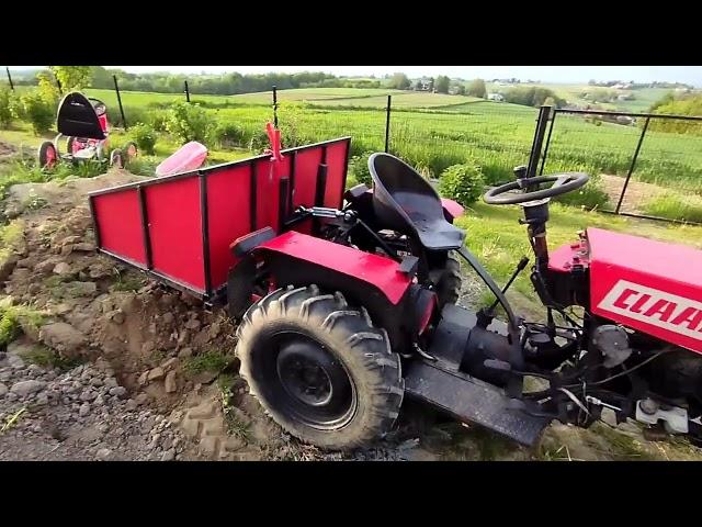 Prace ogrodowe - traktorek SAM, przygotowanie pod kwiaty