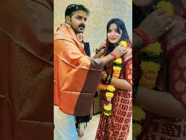 Pawan Singh wife with his Jyoti Singh #pawansingh #bhojpuri #ytshorts #shorts #couple