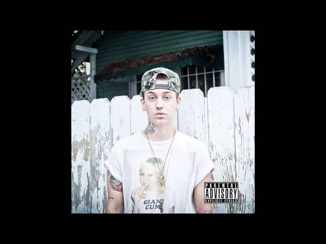 Blackbear - Marilyn Monroe (Ft. T. Mills) (LYRICS + HD)