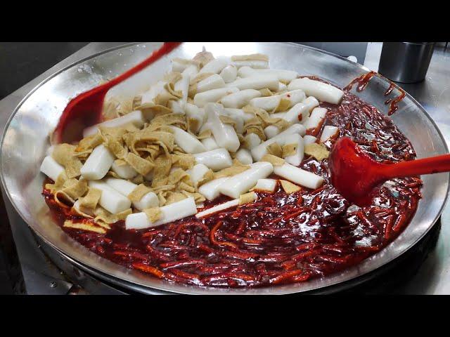 백종원 3대천왕 우승! 물 한방울 안 넣고 만드는 무 떡볶이 / spicy rice cake, korean best Tteokbokki / korean street food