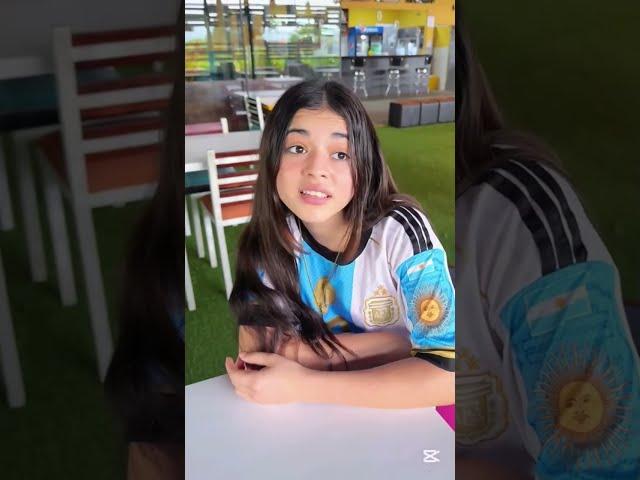 LA FLACA Y CHUCHURRUQUI SE AMAN CÓMO HERMANOS