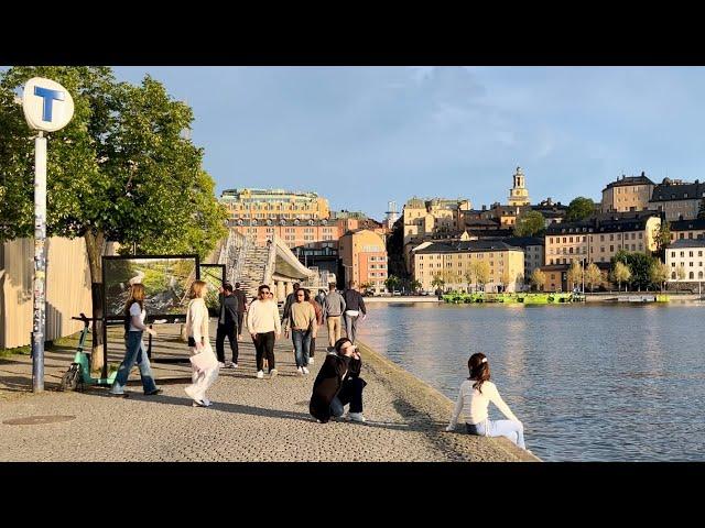 Stockholm Walks: the new & old shorelines of Old Town. From Riddarholmen to Söder Mälarstrand.