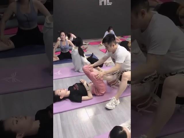 China's girls hot yoga #2023 #trending #yoga