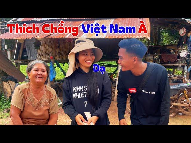 Lao market girl passionately marries Vietnamese man