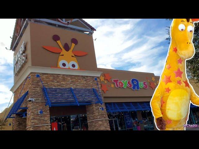 Toys "R" Us NEW Flagship Store in Texas / Walkthrough Shopping Tour 2024 "Meeting Geoffrey Giraffe"