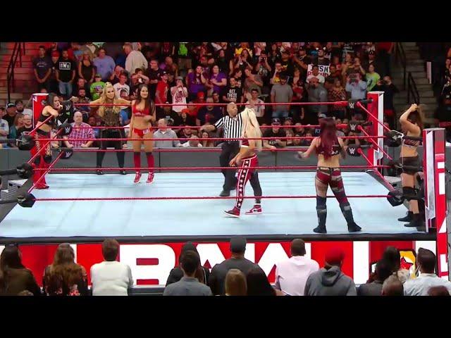 The Bella Twins & Natalya Vs The Riott Squad - WWE Raw 24/09/2018 (En Español)