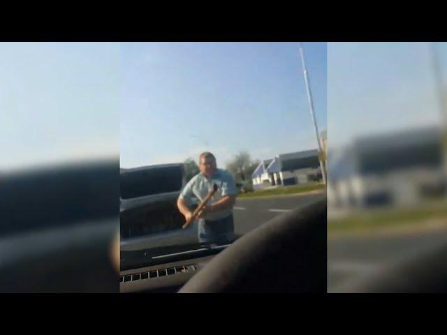 [WARNING: STRONG LANGUAGE] Cape Town driver attacked in fit of road rage