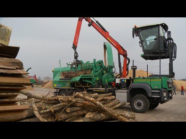 JENZ Hacker und Schredder | JENZ chipper and biomass processor