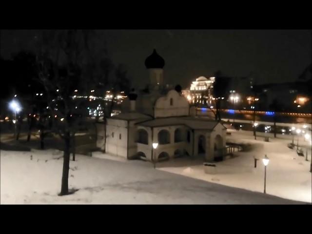 Парк Зарядье зимой. Мокрый снег. Юмор. Вечерняя Москва. Zaryadye park in winter. Humour.