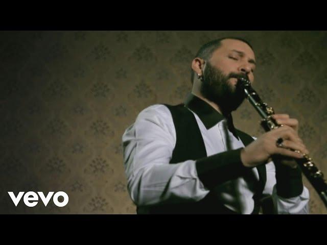 Husnu Senlendirici - Böyle Ayrılık Olmaz