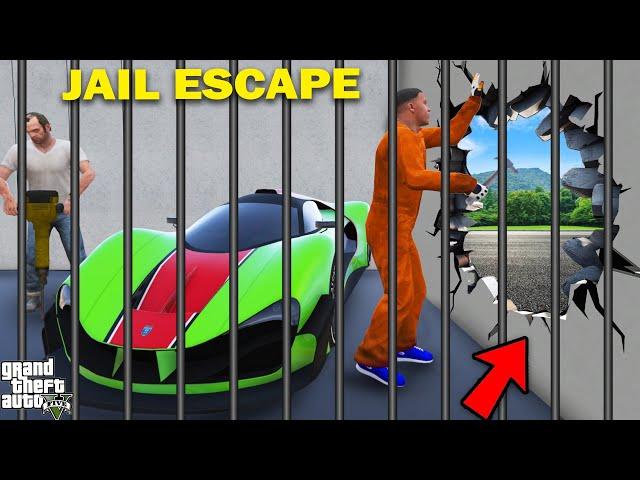 GTA 5 : Franklin Break The Wall Of Prison And Run Away From Outside ! (GTA 5 mods)