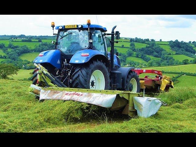 Mowing for Silage with Three Tractors and Four Mowers.