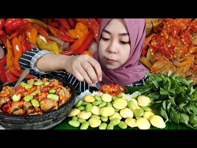 bakso geprek mercon dan makan lalapan jengkol mentah, pete dan kemangi