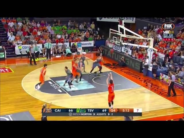 2015-10-17 Cairns Taipans vs. Townsville Crocodiles - Cam Gliddon Fake and Three Pointer