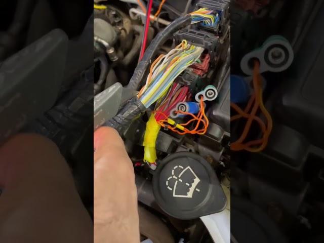 Awesome mechanic life hack for electrical diagnostics!