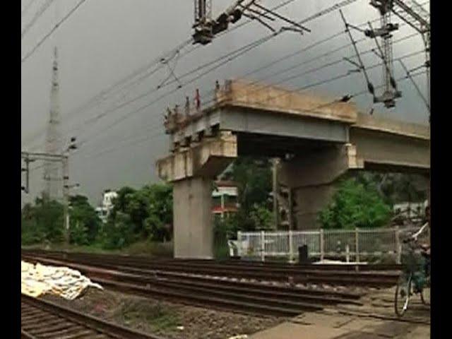 Train service disrupted for Over Bridge construction at Uluberia