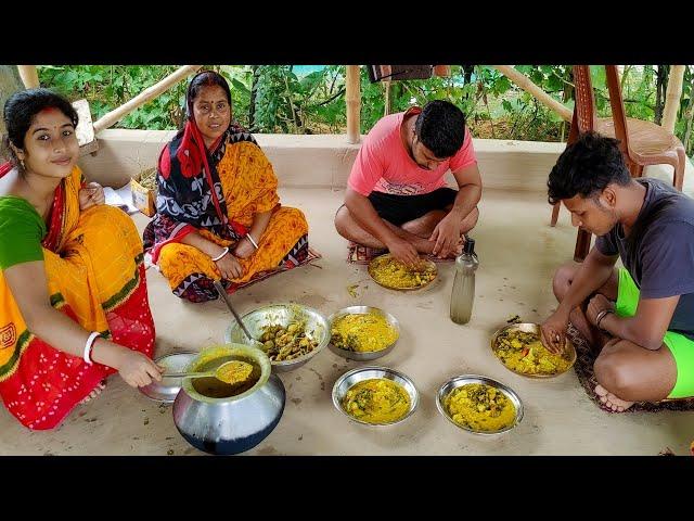 Khichuri Recipe | ঝড় বৃষ্টির দিনে এমন স্বাদের খিচুড়ি পেলে পুরো জমে যাবে |