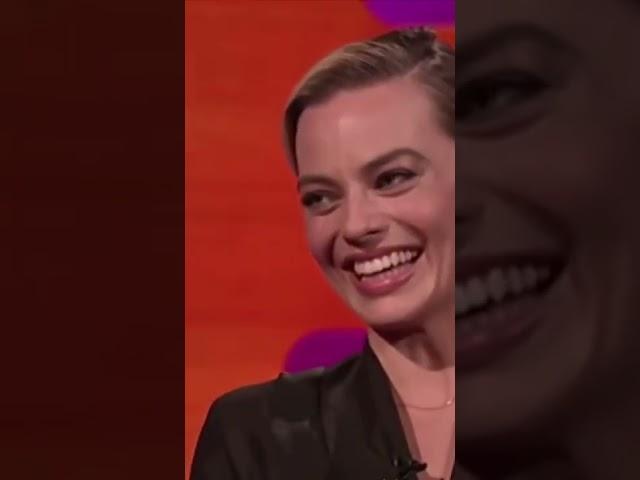 Jim Carrey roasts Margot Robbie 