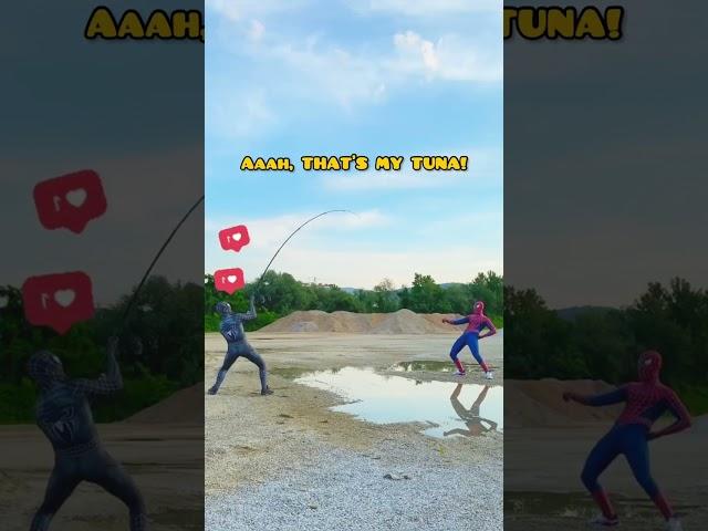 *SPIDER-MAN CATCHING A BIG FISH! (Must watch) #shorts SuperheroTV