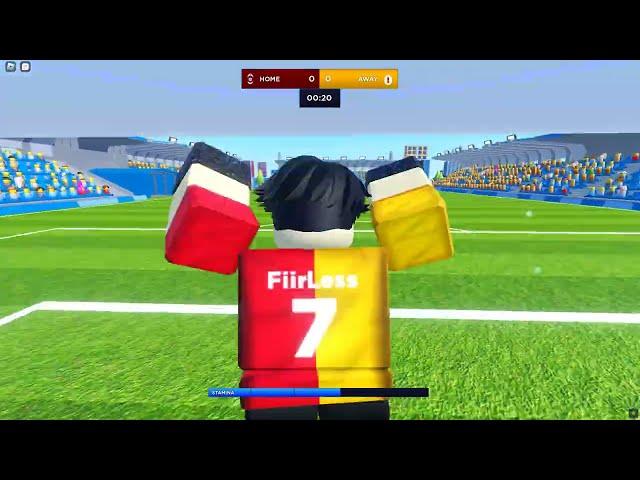 Roblox - Super League Soccer - Being a goalkeeper for the first time with legendary gloves!