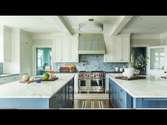 Trendy Colorful Kitchen Backsplashes that Infuse Vivacious Zest: Ideas and More