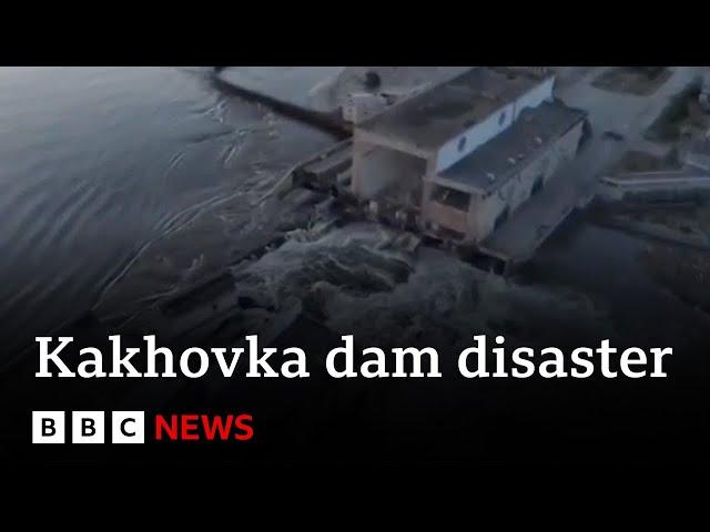 Ukraine dam: Thousands flee floods after dam collapse near Nova Kakhovka - BBC News