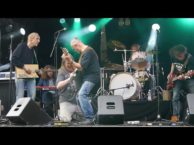 Monkey Clan live at Hootchiekoe 2018