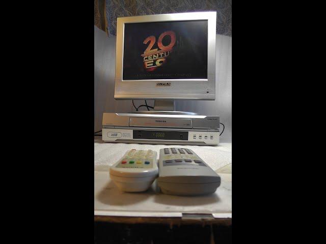 VCR Toshiba V-E30 + TV Supra STV-LC1540