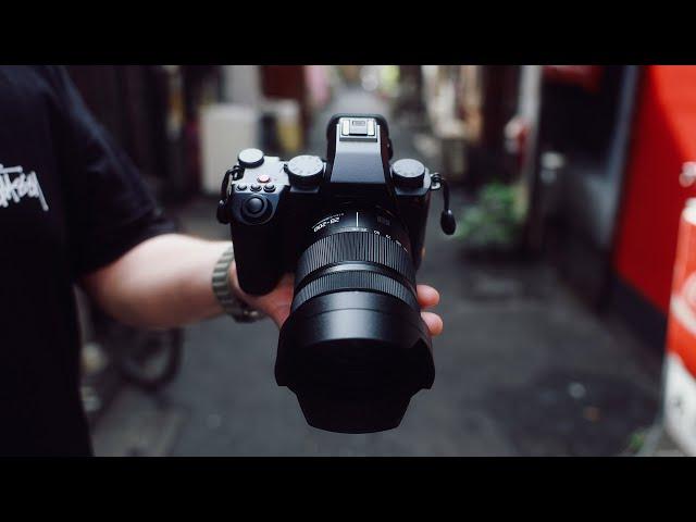 Ultimate Travel Lens - The Very Small Lumix 28-200mm