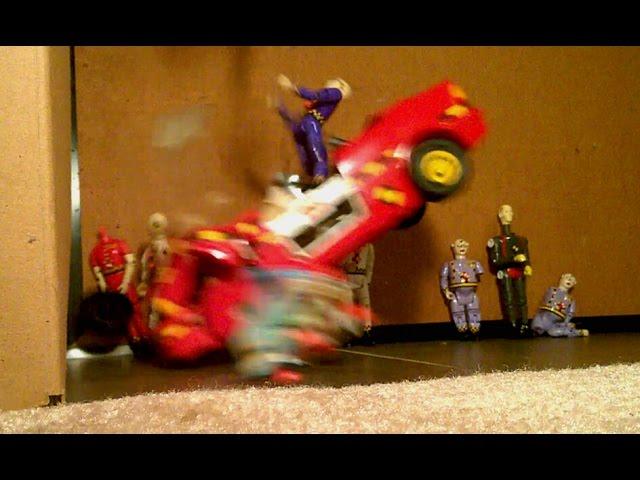 The Incredible Crash Test Dummies Car - Slow Motion Car Crashes - 1991 Tyco Toy Review