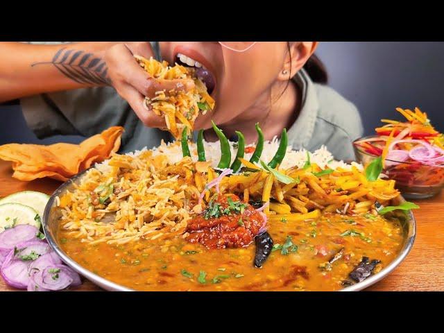 COOKING & EATING MIX DAL TARKA WITH ALOO BHUJIA, RED CHUTNEY, GREEN CHILLIES & PAPAD | DAL CHAWAL