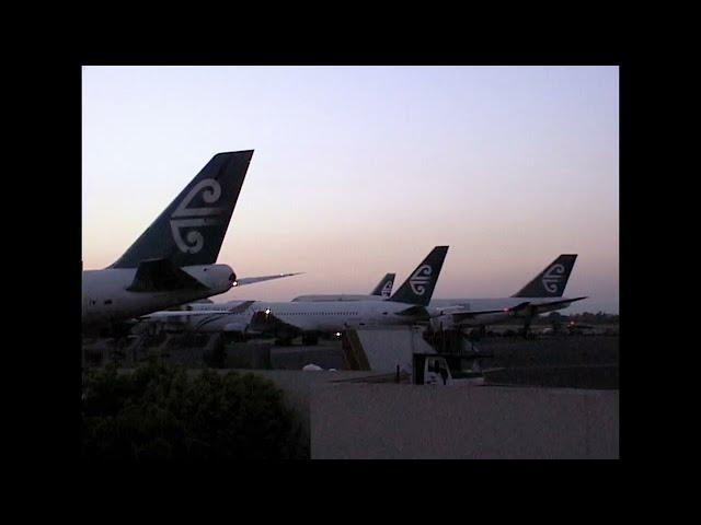 Air New Zealand LAX Heavy Jets Meet Up