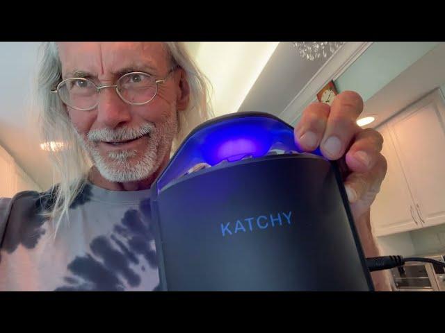 Unboxing Katchy Automatic Insect trap