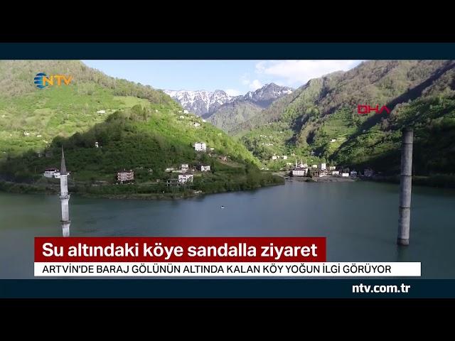 Su altındaki köye sandalla ziyaret