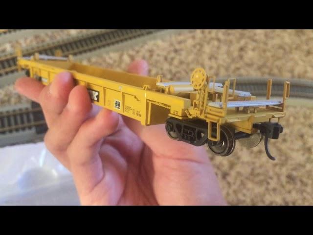 Model Railroad Reviews: WALTHERS MAINLINE TTX 40’ Thrall Well Car