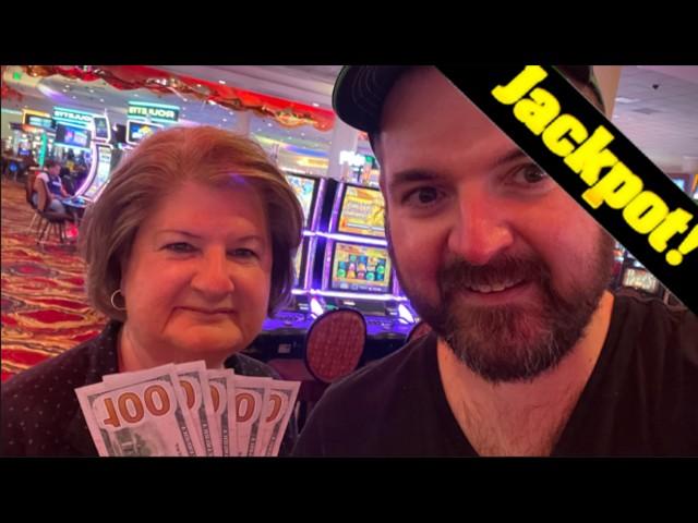 Mom and I WIN A JACKPOT HAND PAY!