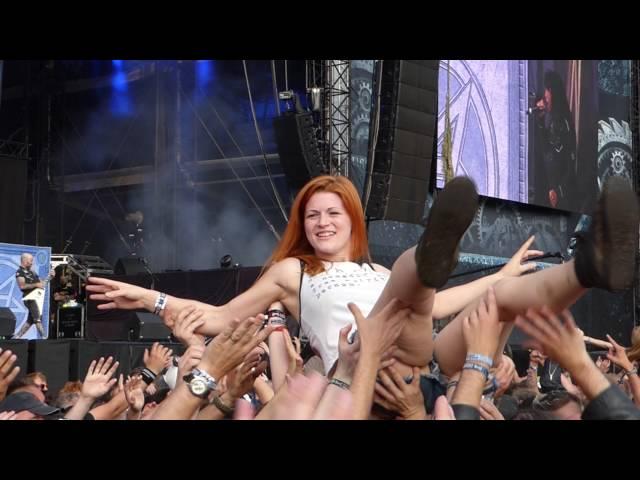 Crowd Surfing 01 @ Graspop Metal Meeting 19-06-2016 HD