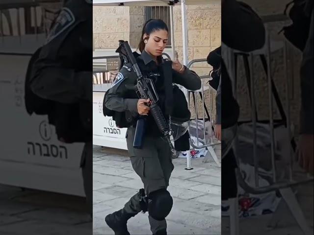 Beautiful Israel Military Girls 