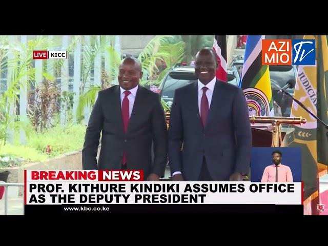 Wewe si usmile! Light moment between Ruto and Kindiki after he was sworn in as Deputy President