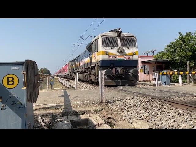 Why are Jaipur Indore Express Much Better As Compared To Ananya Express ️️