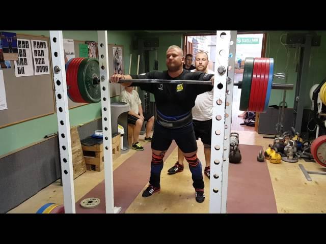 Squat 360 kg   Rauno Heinla