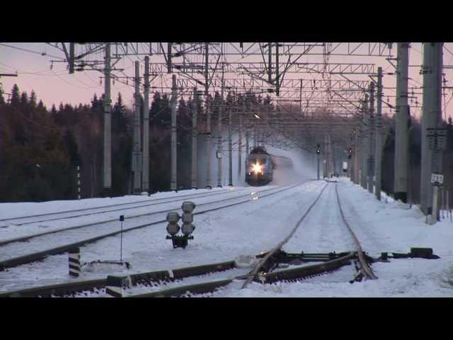 [RZD] ChS200-005 with a train nr. 168 "Nevskiy Express". 200 km/h, 124 mph.