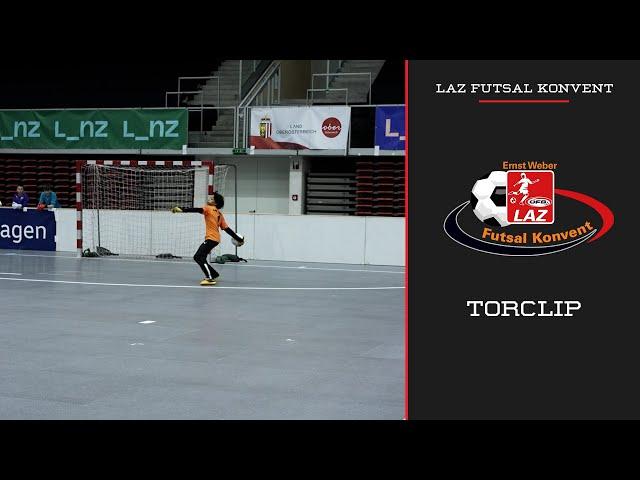 Goalie-Auswurf ins Tor: Alexander Gapp (LAZ Innsbruck) | LAZ Futsal Konvent 2022