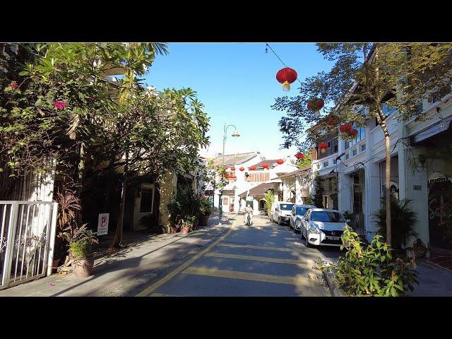 Walking to explore Lebuh Armenian in George Town, Penang