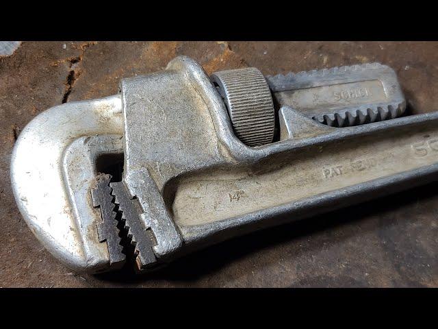 Schick USA Ultra Light Forged Aluminum Pipe Wrench Review