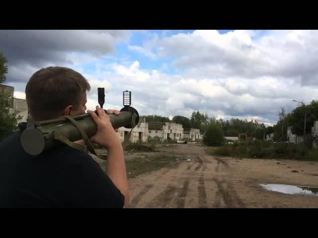 Russian Airsoft Pyro RPG Rocket Launcher "Aglen" (Slow motion)