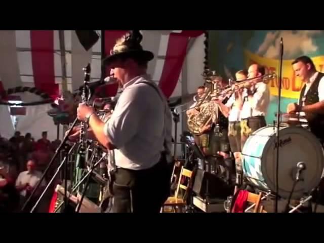 Oktoberfest Drummer