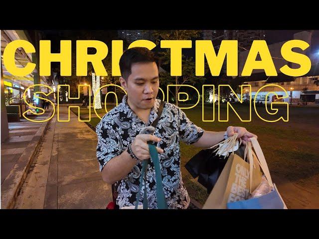 #Shopping for Holiday Gifts #vlogmas | Vino's Vlogs