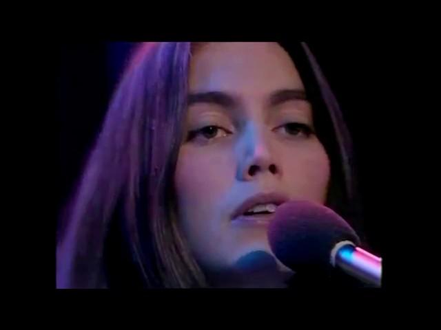 Tulsa Queen - Emmylou Harris - Old Grey Whistle Test 1977